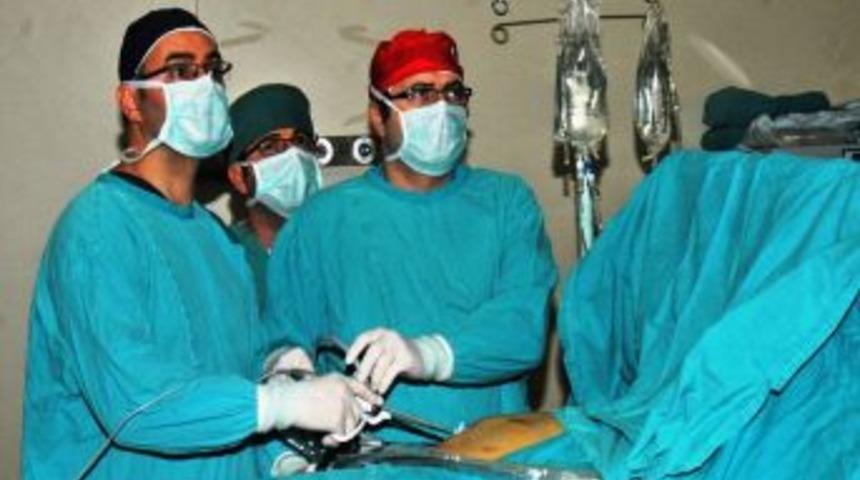 Ameliyat Yeri Fıtığı SILS Y&ouml;ntemiyle Tedavi Edildi
