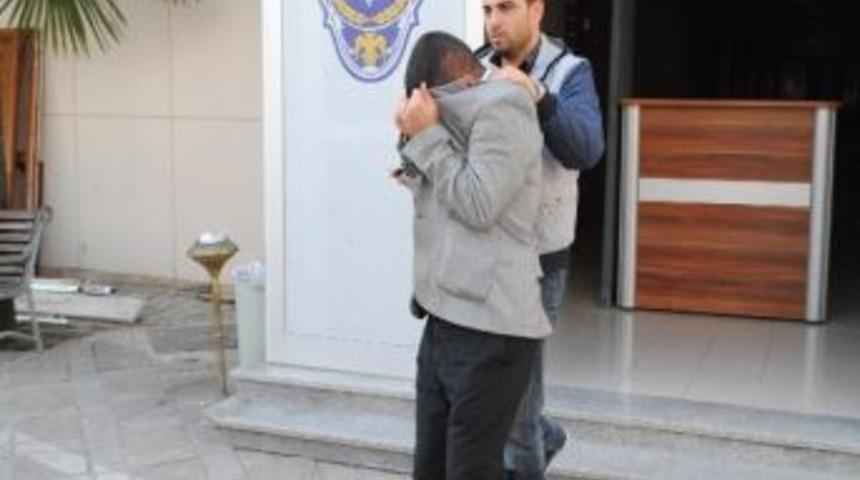 Ak&uuml; Hırsızları Polise Yakalandı
