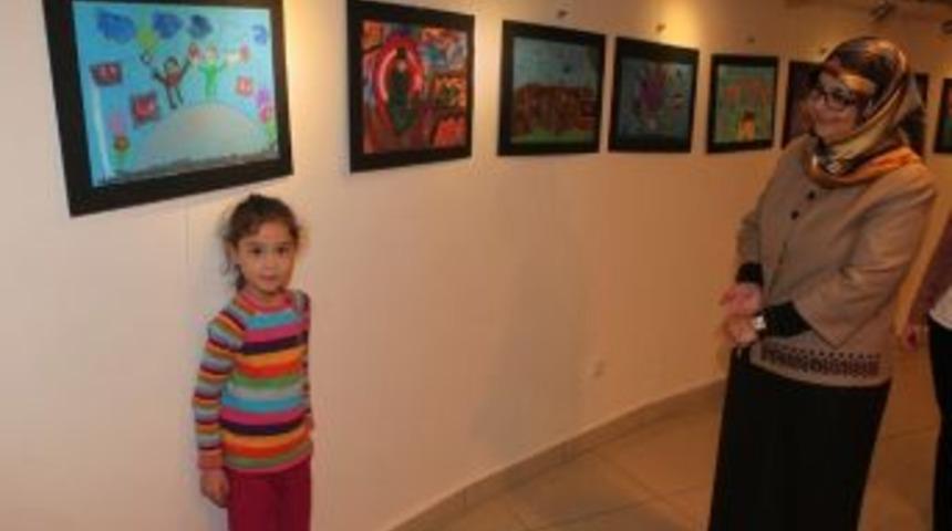 &Ccedil;ocuk Kul&uuml;b&uuml;&rsquo;nde Cumhuriyet Coşkusu