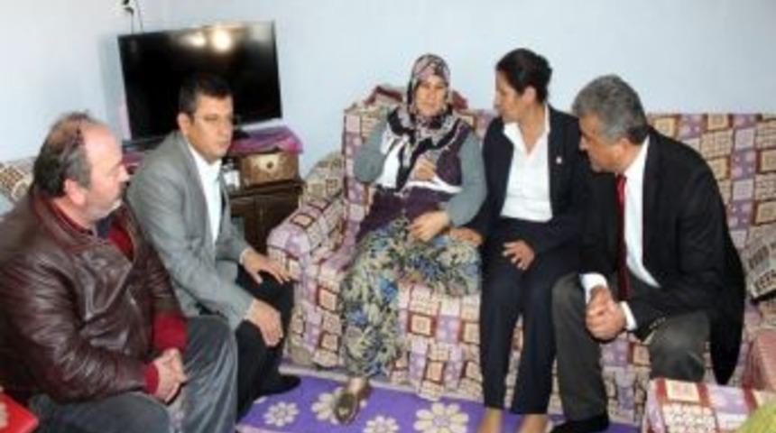 Chp&rsquo;lilerin Taziye Ve Ge&ccedil;miş Olsun Ziyareti