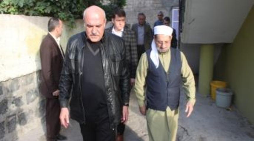 Vali İpek, Evine Bomba Atılan Haşimi'yi Ziyaret Etti