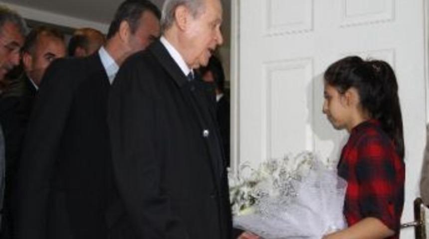 Devlet Bah&ccedil;eli İstanbul'a Geldi