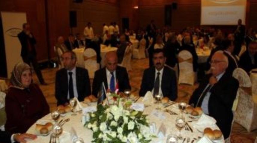 Bakan Avcı'dan Van Sunumuna Esprili Yaklaşım