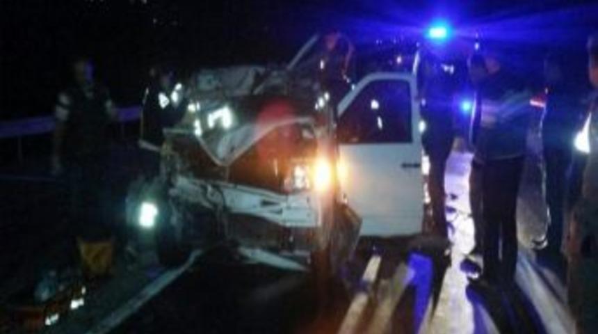 Eskişehir&rsquo;de kazaı: 1 &ouml;l&uuml;, 3 yaralı