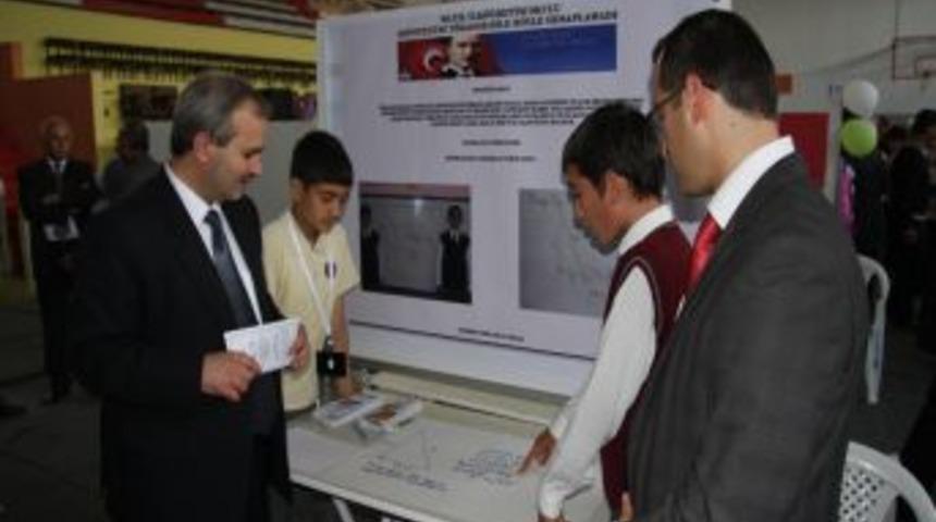 &Ouml;zgan: Cumhuriyet T&uuml;m Ulusun Eşit Haklara Sahip Olduğu Bir Rejim Şeklidir