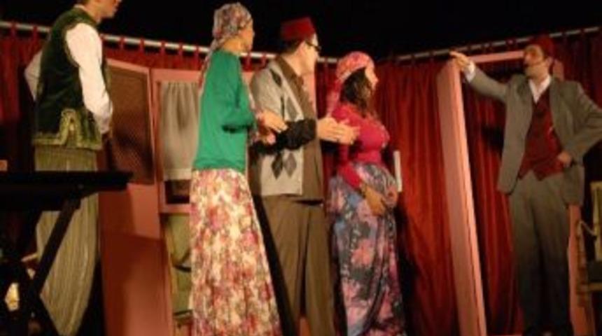 &ldquo;bir Tatlı Huzur&rdquo; Kahkahaya Boğdu