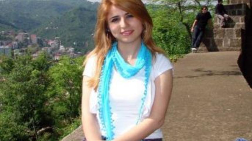 Gen&ccedil; &Ouml;ğretmen Trafik Ter&ouml;r&uuml; Kurbanı Oldu