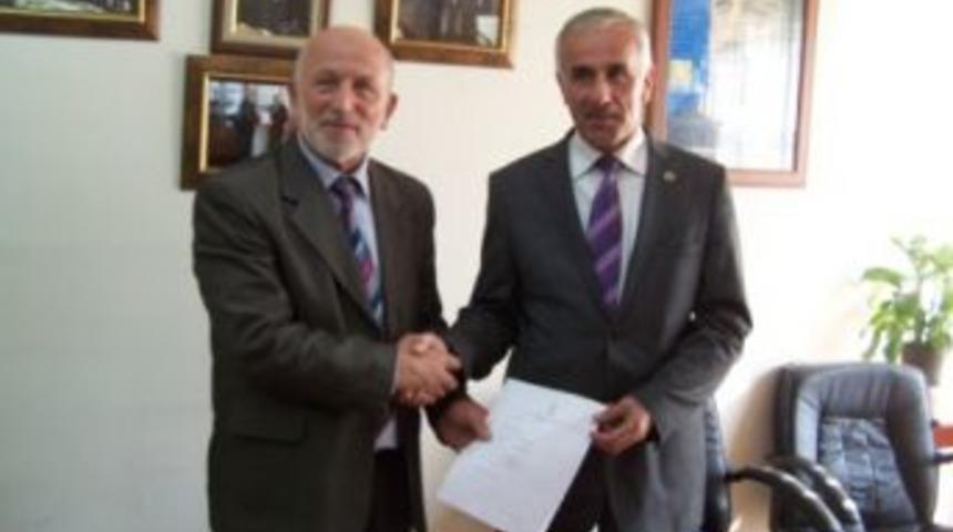 &Ccedil;i&ccedil;ek, &uuml;&ccedil;&uuml;nc&uuml; d&ouml;neme aday adayı