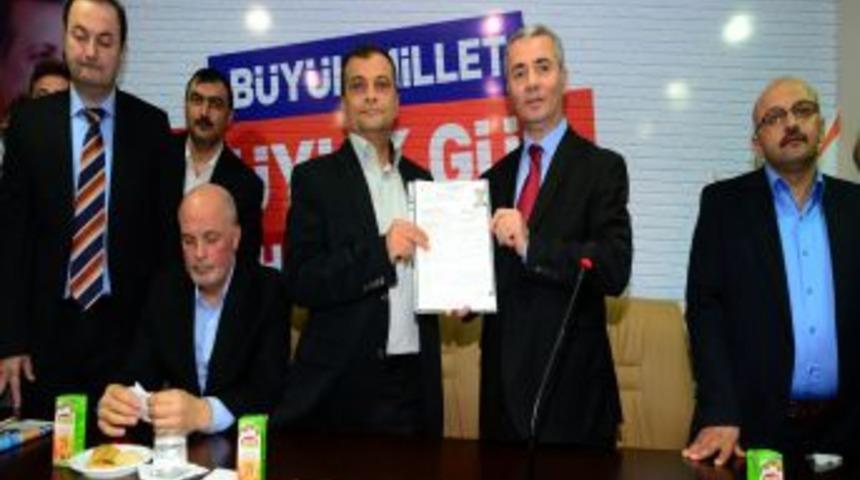 Yusuf Uzun, Aday Adaylığını Açıkladı