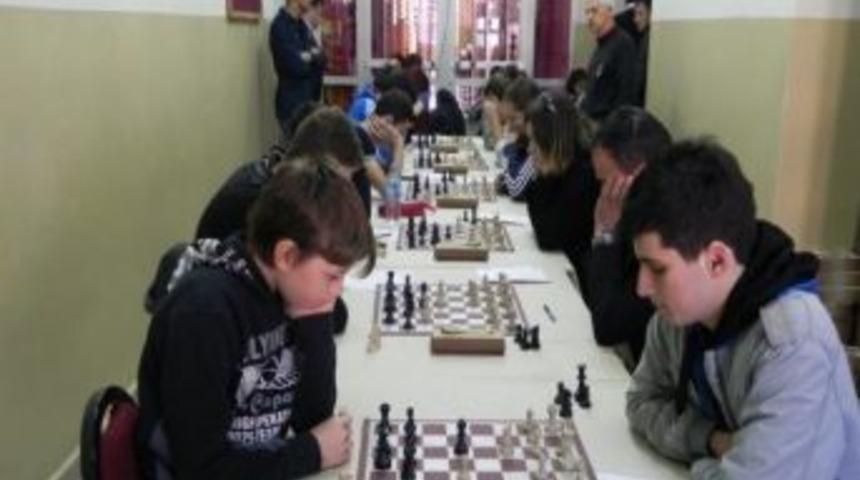 Cumhuriyet Satran&ccedil; Turnuvasına 165 Sporcu Katıldı