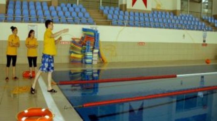 Mamak Belediyesi Cankurtaran Yetiştiriyor