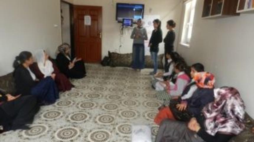 Derik Kadın K&uuml;lt&uuml;r Merkezinde Kanser Semineri Verildi