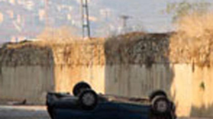 Araba kullanmayı &ouml;ğretirken kanala u&ccedil;tu