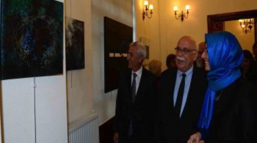 28 Şubat'ta Engellendi, Avusturya'dan Başarılı Bir Ressam Olarak D&ouml;nd&uuml;