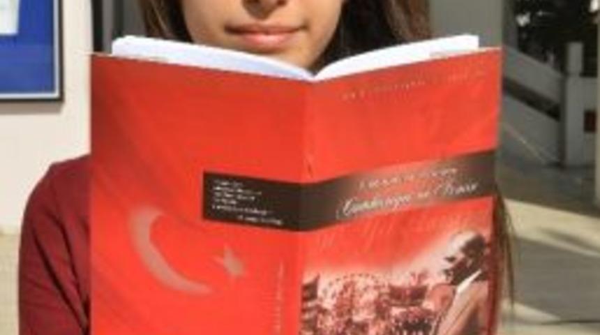 İzmir B&uuml;y&uuml;kşehir Belediyesi'nden 90'ıncı Yıla &Ouml;zel Kitap