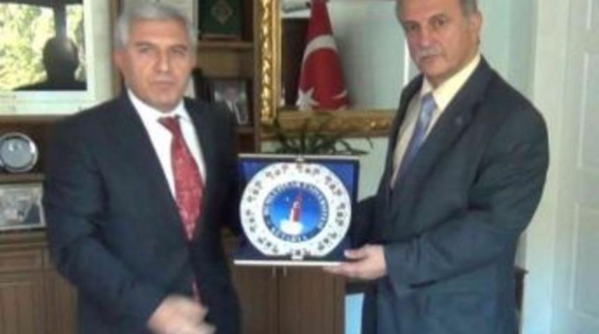 Hocalardan Başkan Karahan&rsquo;a Teşekk&uuml;r Ziyareti