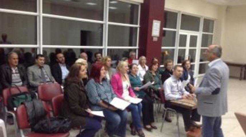 İzmit Belediyesi Tsm Korosu Konserlere Hazırlanıyor