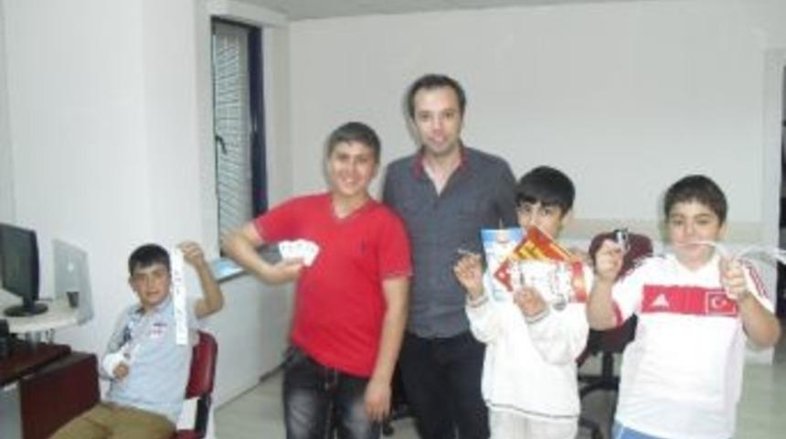 Atık Pil Kampanyasına Destek Olanlar &Ouml;d&uuml;llendiriliyor