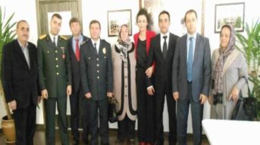 B&uuml;nyan Emniyetinde Nikah Sevinci