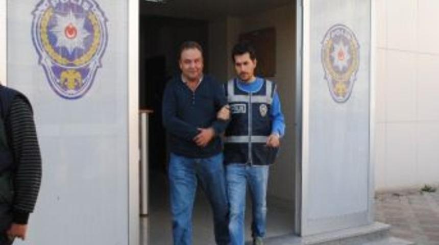 &Ccedil;aldığı Taksiyle Taksicilik Yaparken Polise Yakalandı