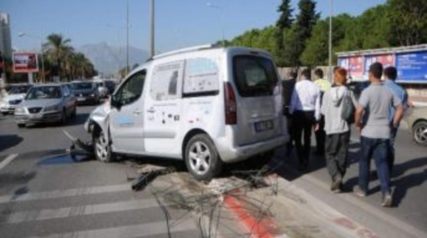 Antalya'da Zincirleme Kaza