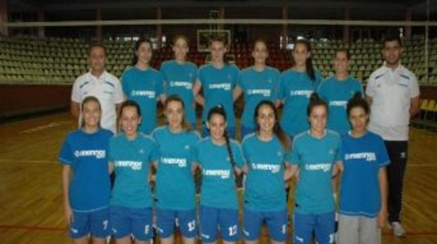 Merinosspor Bayan Voleybol Takımı Adana G&ouml;ky&uuml;z&uuml;sporu 3-0 Yendi