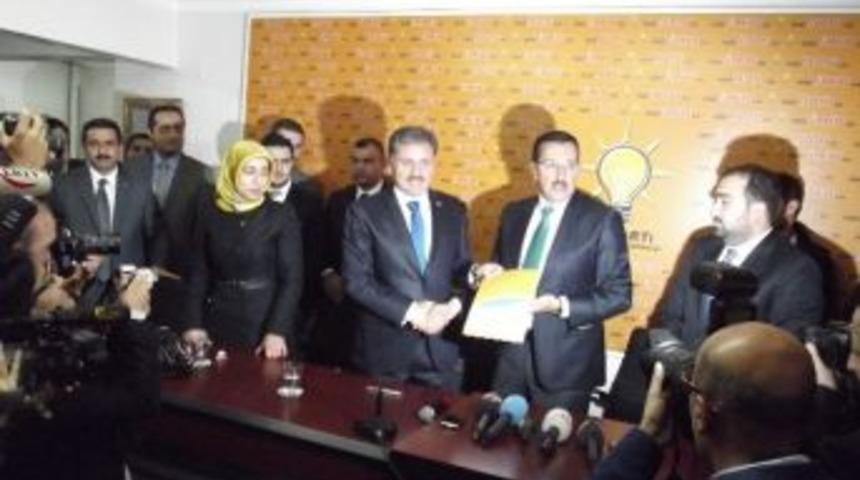 Malatya Belediye Başkanı Ahmet &Ccedil;akır, B&uuml;y&uuml;kşehir Belediye Başkanlığı Aday Adaylığı İ&ccedil;in Başvurusunu Yaptı