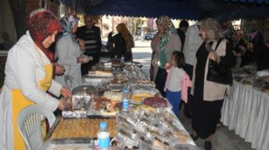 Armoni G&ouml;n&uuml;ll&uuml;s&uuml; Ev Hanımları &Ouml;ğrenciler I&ccedil;in Kermes A&ccedil;tı