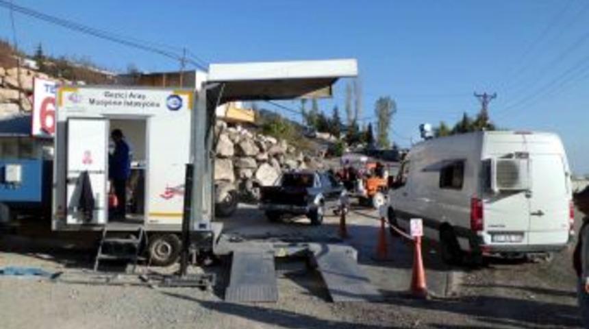 Mersin'de &Ccedil;ift&ccedil;ilerin Ara&ccedil; Muayeneleri K&ouml;ylerinde Yapılıyor