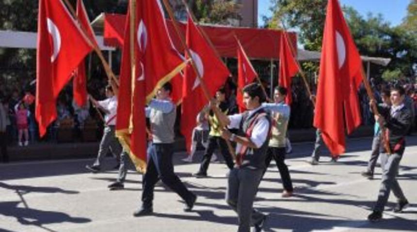 Vali Aydın: Siirt’i Cumhuriyet Coşkusu Saracak