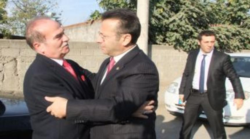 &Ccedil;etinkaya Belediye Başkanı Hadi Sezer&rsquo;in Babası Toprağa Verildi