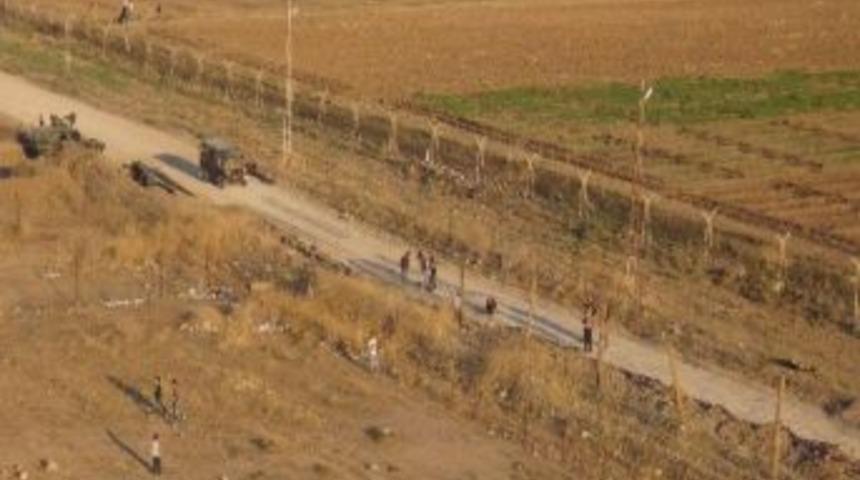 Nusaybin&rsquo;de sınıra istinat duvarı &ouml;r&uuml;lme &ccedil;alışmasına başladı