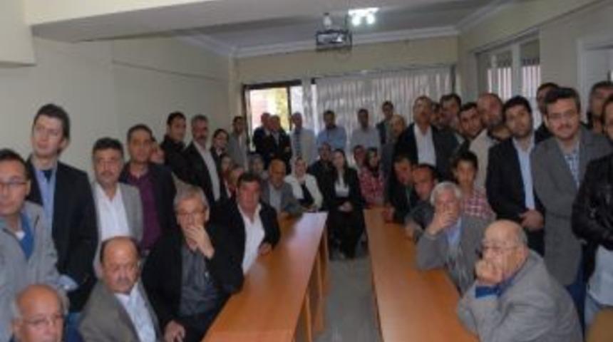 &Uuml;niversitenin Mimarı Belediyeye Aday