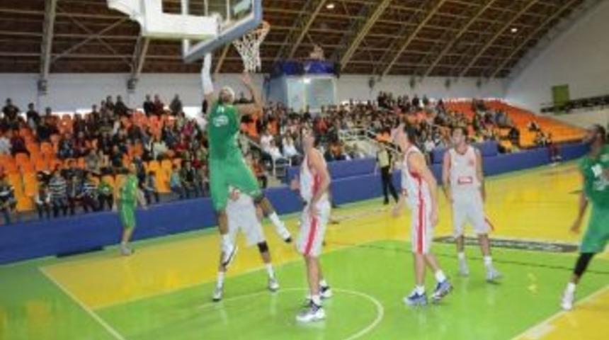 Akhisarlı Devler Derbide Vestel&rsquo;i Malup Etti