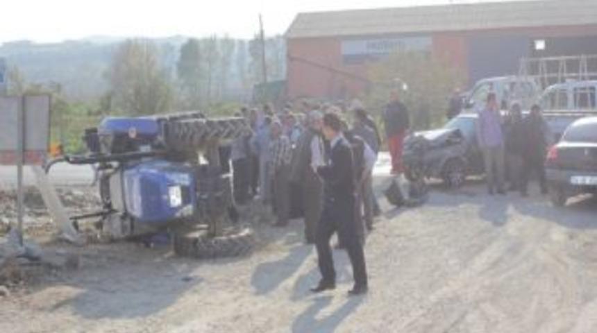 Kaynarca&rsquo;da Trafik Kazası: 3 Yaralı