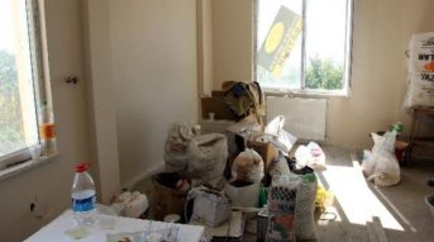 M&uuml;teahhidin Deposu Soyuldu