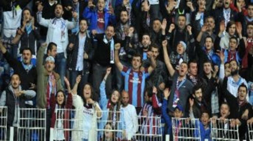 Kasımpaşa - Trabzonspor Ma&ccedil;ı 1-1 Devam Ediyor