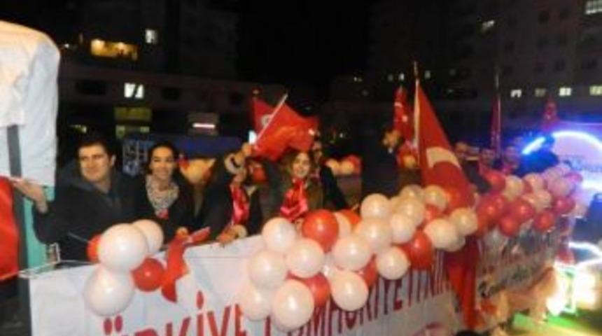 Gaziantep’te Coşkulu Cumhuriyet Konvoyu