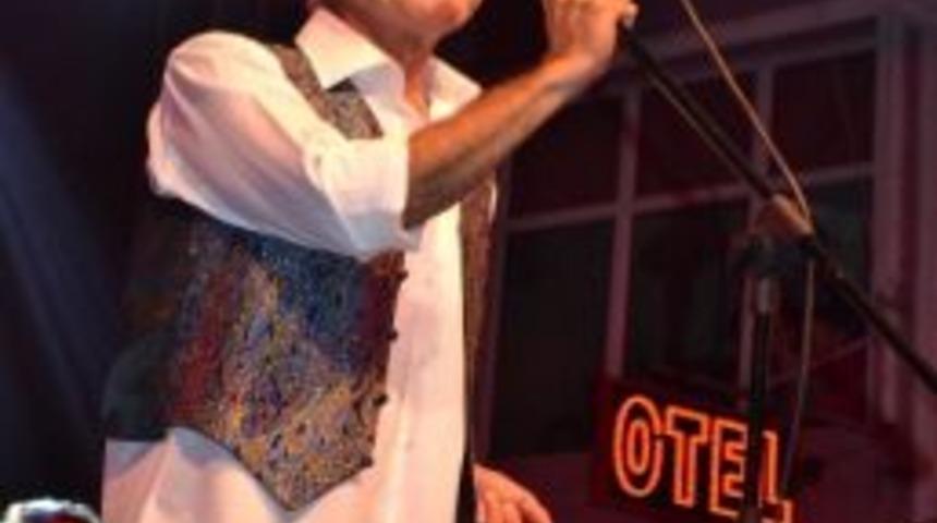 Edip Akbayram'dan Cumhuriyet Bayramı Konseri