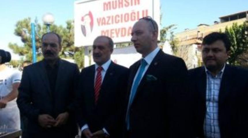 Muhsin Yazıcıoğlu'nun Adı Kula'da Bir Meydana Verildi