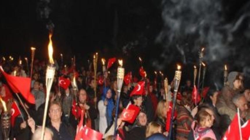 İzmit'te Cumhuriyet &Ccedil;oşkusu