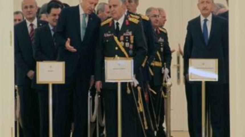 Cumhurbaşkanı G&uuml;l Kutlamaları Kabul Etti