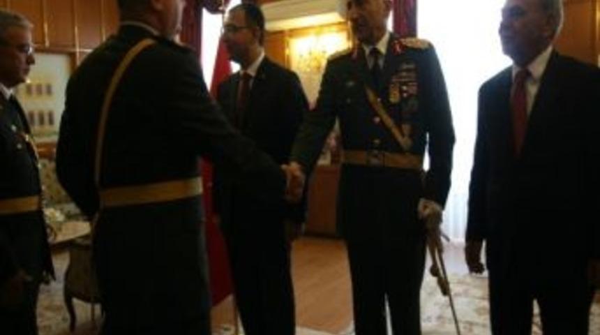 İzmir&rsquo;de Tebrikat T&ouml;reni