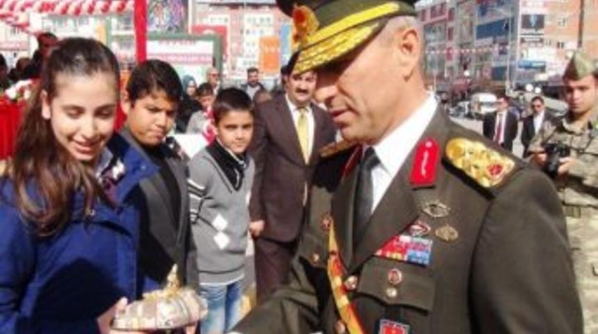 Van&rsquo;da Cumhuriyet Bayramı Coşkusu