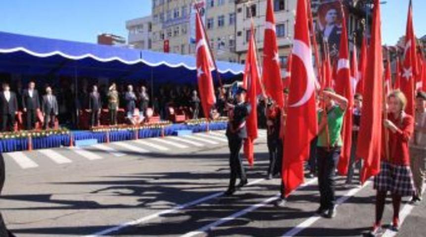 Mut'ta Cumhuriyet Coşkusu