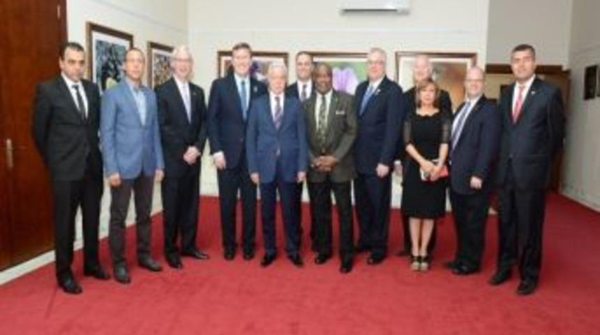 Abd&rsquo;lilerden B&uuml;y&uuml;kşehir Gen&ccedil;lik Merkezi&rsquo;ne &Ouml;vg&uuml;