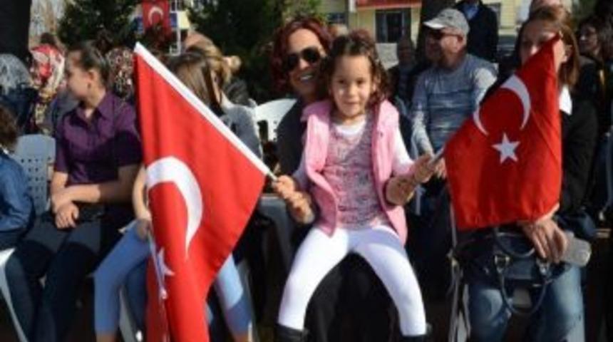 Kartepe'de Cumhuriyet Bayramı &Ccedil;oşkusu