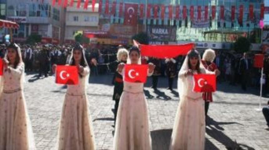 Iğdır'da Cumhuriyet Bayramı Coşkusu