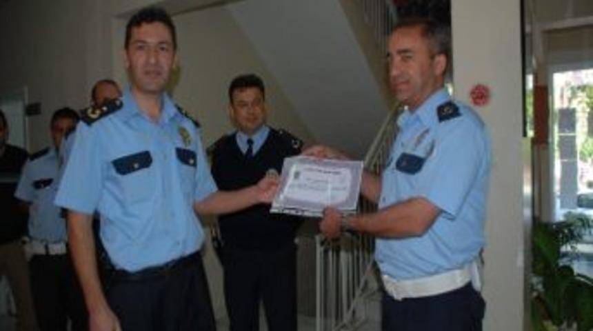 Kahta&rsquo;da Emniyet Personeli &Ouml;d&uuml;llendirildi