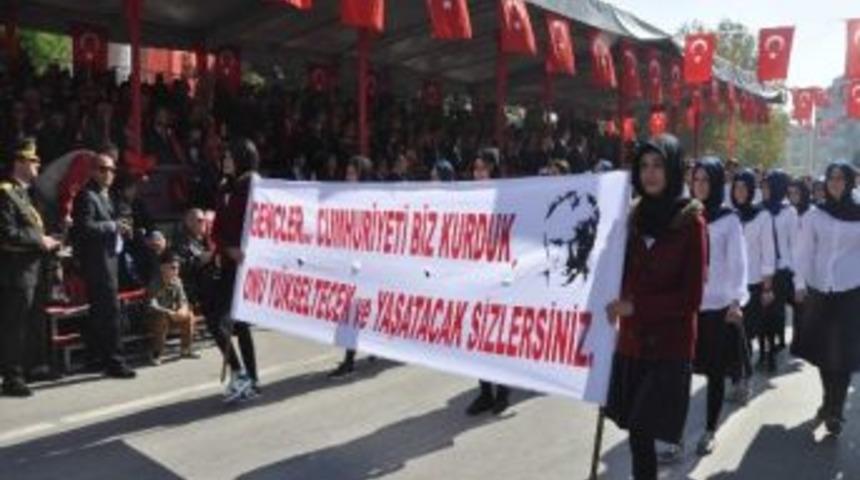 Balıkesir'de Cumhuriyet Bayramı Coşkusu